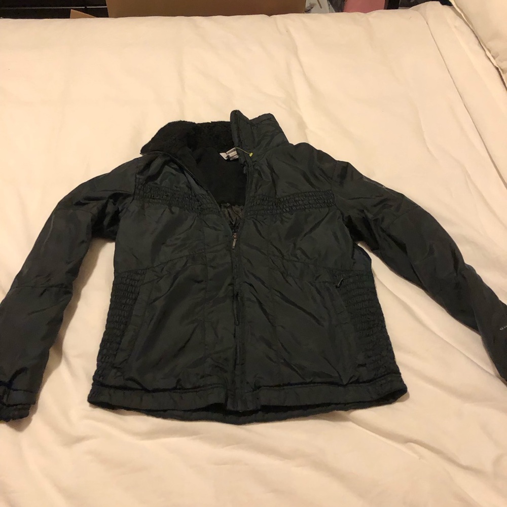 Columbia Jacket. Lack Zipper Front Quilted Sides Size Small Interchange